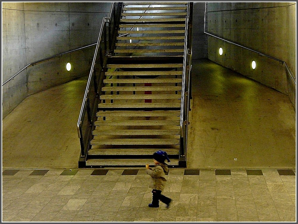 Kevin allein in Chur. ;-) 25.12.09 (Jeanny)