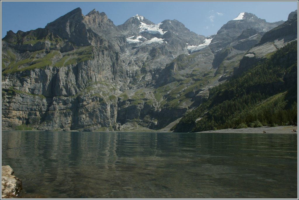 Klein aber fein, der �schinensee oberhalb von Kandersteg.
(Aug. 2011)