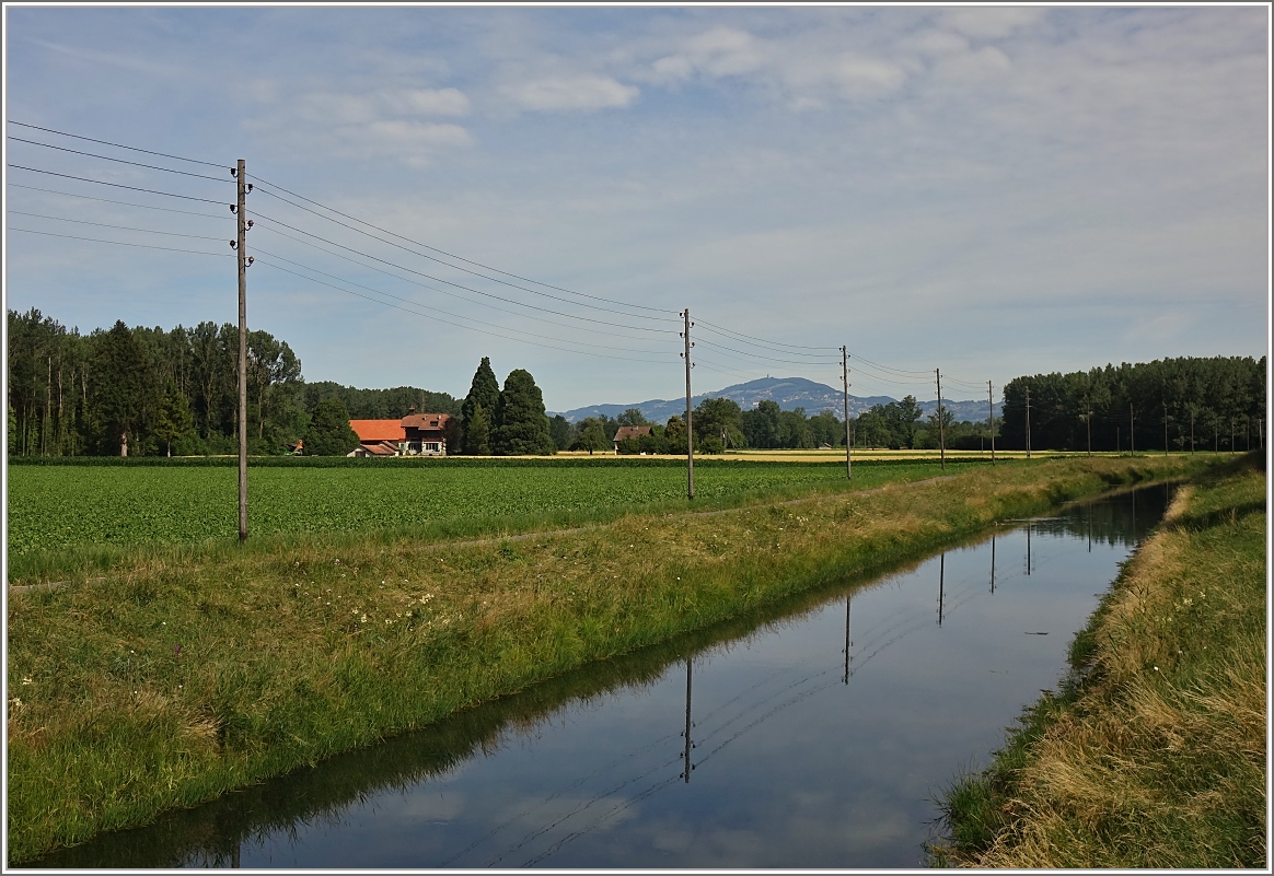 Am Grand Canal, mit Blick auf den Mont-Pélerin
(29.06.2015)
