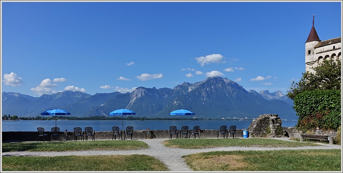 Der Park vom Château de Chillon lädt zu einer Pause ein.
(27.06.2014)