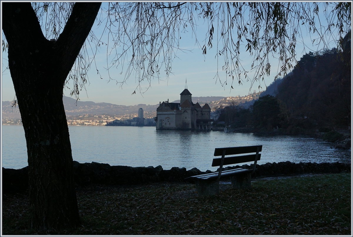  Gutes Fotolicht  wünscht man sich oft - doch was ist  Gutes Fotolicht ? Motiv im Schatten und die Umgebung in der Sonne sind wohl eher nicht gute Voraussetzungen. Trotzdem versucht ich mein Glück beim Château de Chillon. 6. Dez. 2016