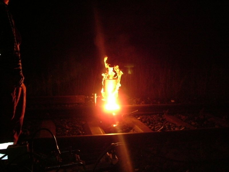 Nochmal ein  heisses  Bild! Hier werden Schienen verschweisst! 