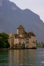 Die S�dwestseite des Ch�teau de Chillon im Juni 2010