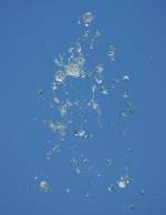 Wassertropfen tanzen durch die Luft(I)  (16.04.2010)